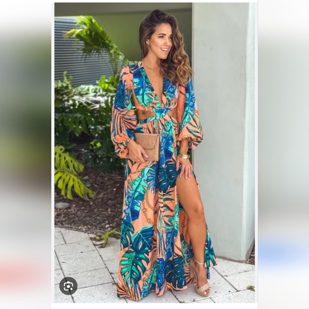 Summer‎ leaves print maxi dress with cut out Size M Peach color